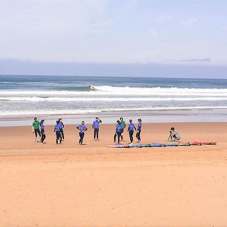 Lost Caparica Surf House Bed & Breakfast Costa da Caparica Exterior photo