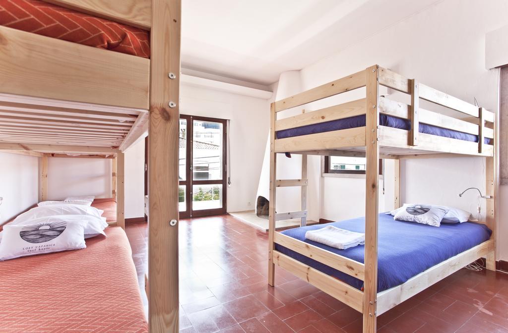 Lost Caparica Surf House Bed & Breakfast Costa da Caparica Room photo