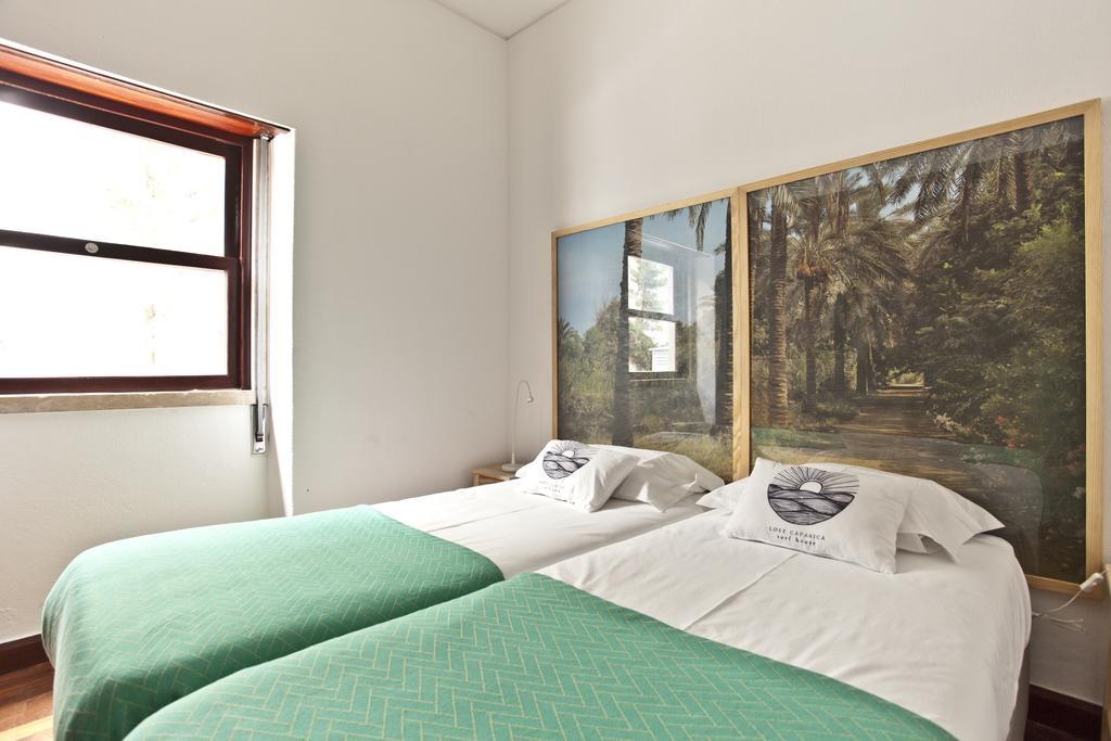 Lost Caparica Surf House Bed & Breakfast Costa da Caparica Room photo