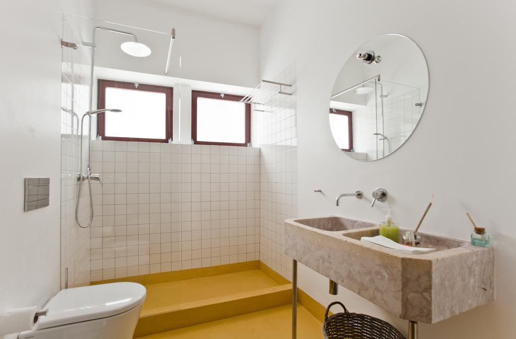 Lost Caparica Surf House Bed & Breakfast Costa da Caparica Exterior photo