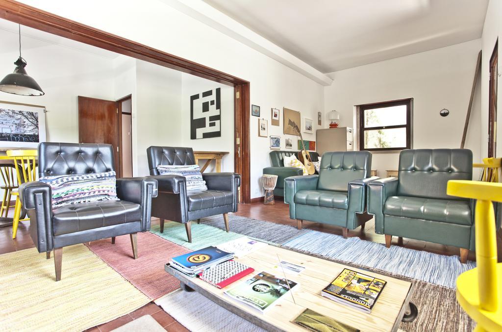 Lost Caparica Surf House Bed & Breakfast Costa da Caparica Exterior photo