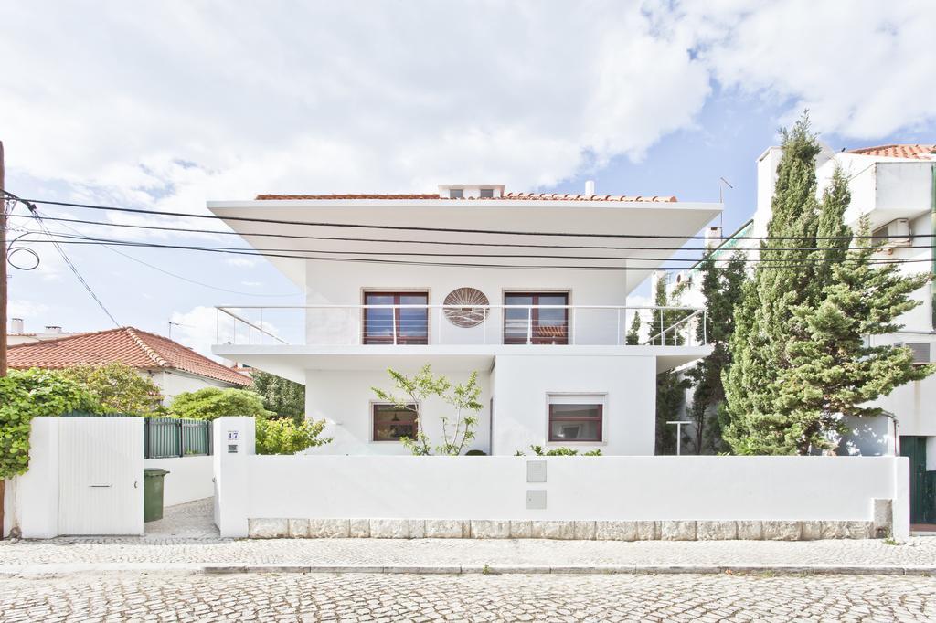 Lost Caparica Surf House Bed & Breakfast Costa da Caparica Exterior photo